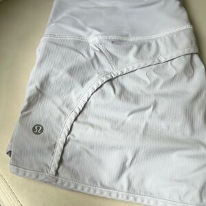 Lululemon 🍋 Speed up shorts Size 4